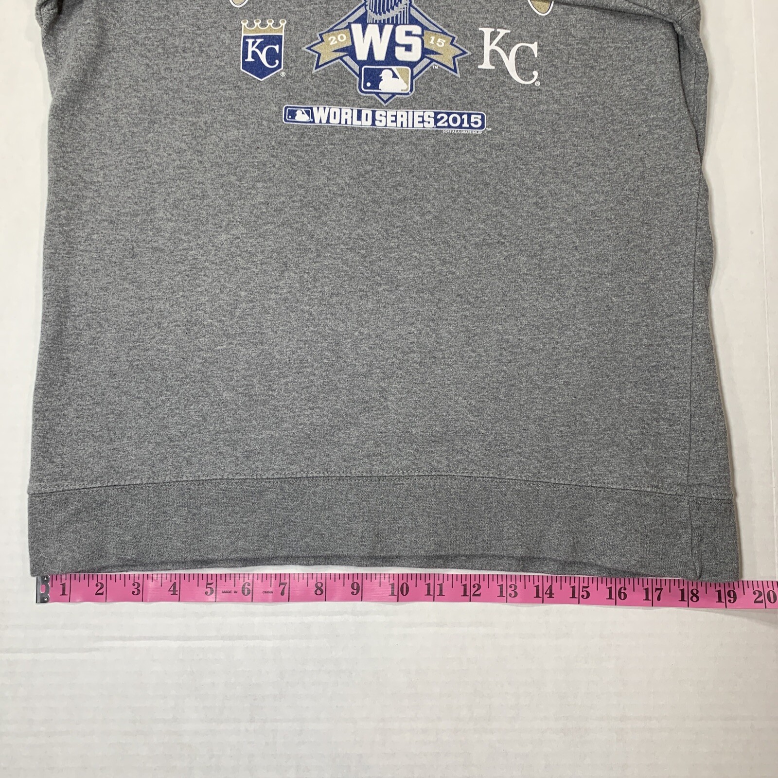 Kansas City Royals 2015 World Series Champions Sweatshirt Women’s Size Large