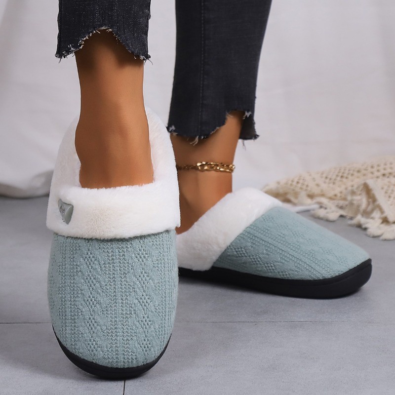 Women’s Plush Fleece-Lined Warm Cotton Slippers Cozy Non-Slip Indoor House Shoes