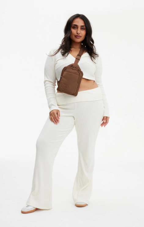 BÉIS The Sport Sling’ in Maple | Brown Crossbody Athletic Gym Bag – New