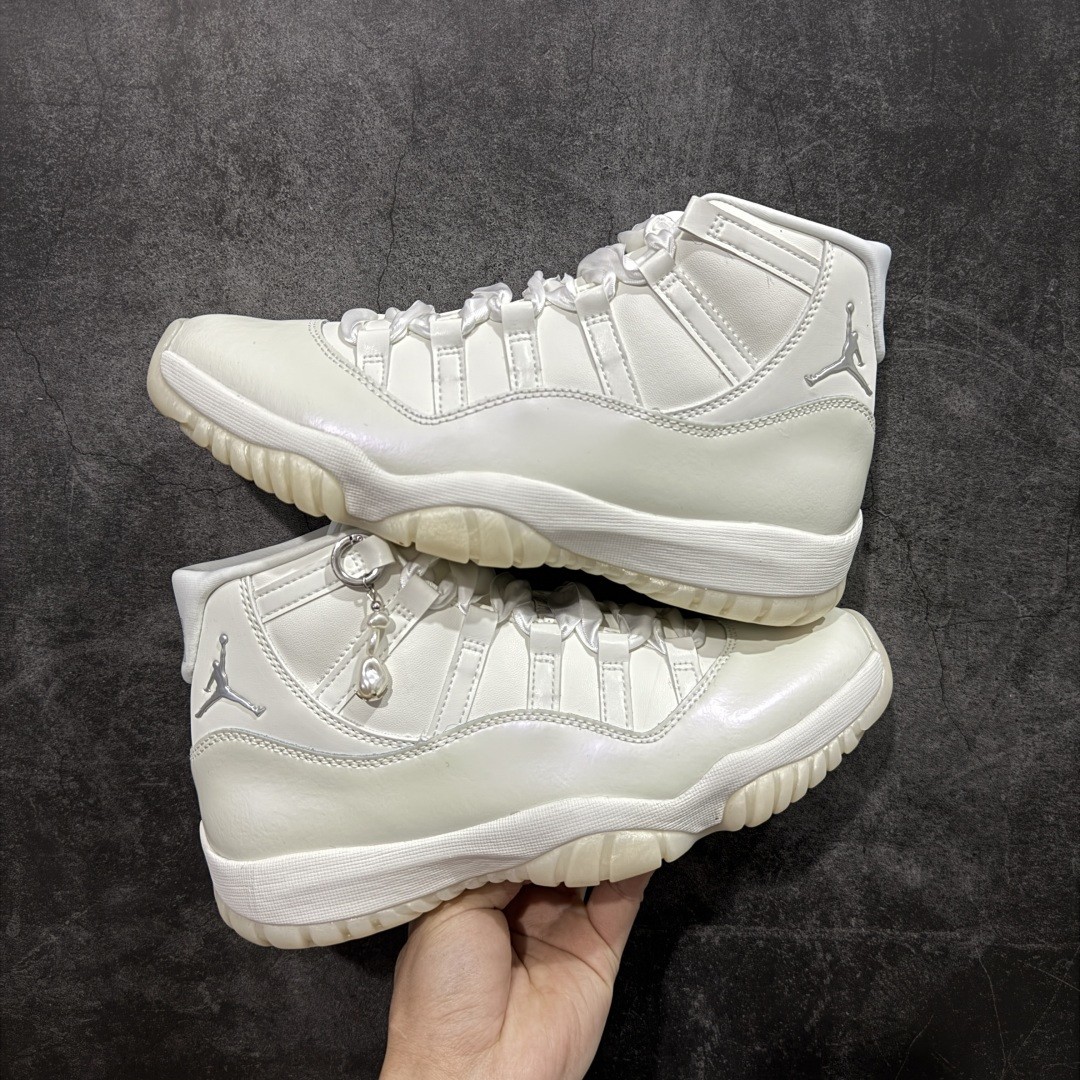 AJ 11 Retro Pearl AR0715-110