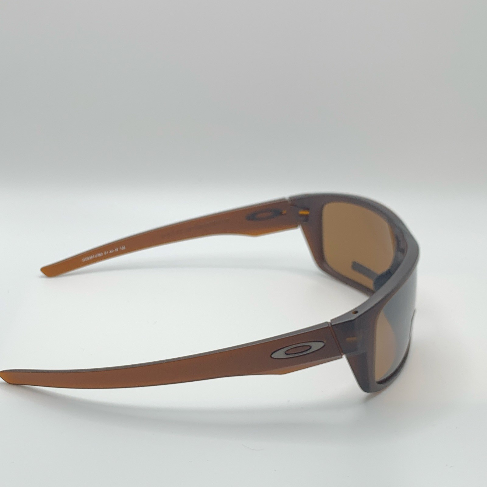 Oakley OO9367-0760 Men’s Prizm Sunglasses Brown Frame/Brown Lenses 61-18 132mm