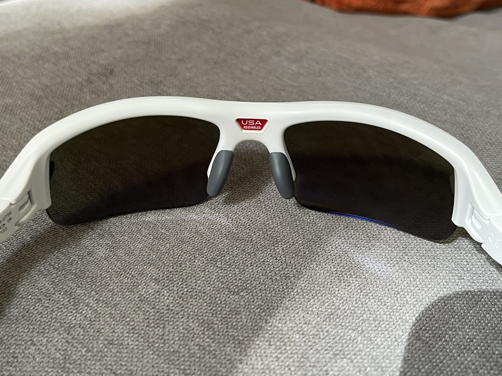 Oakley FLAK XXS YOUTH Matte White PRIZM Sapphire Blue Lens Sunglass OJ9008-07