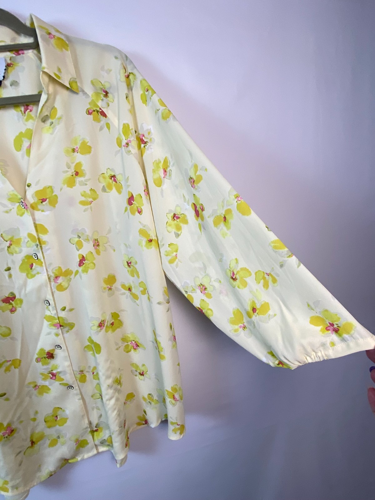 CAbi Go To Blouse Spring Yellow Floral Style #6294 Sz L Classic Coastal Corpgore