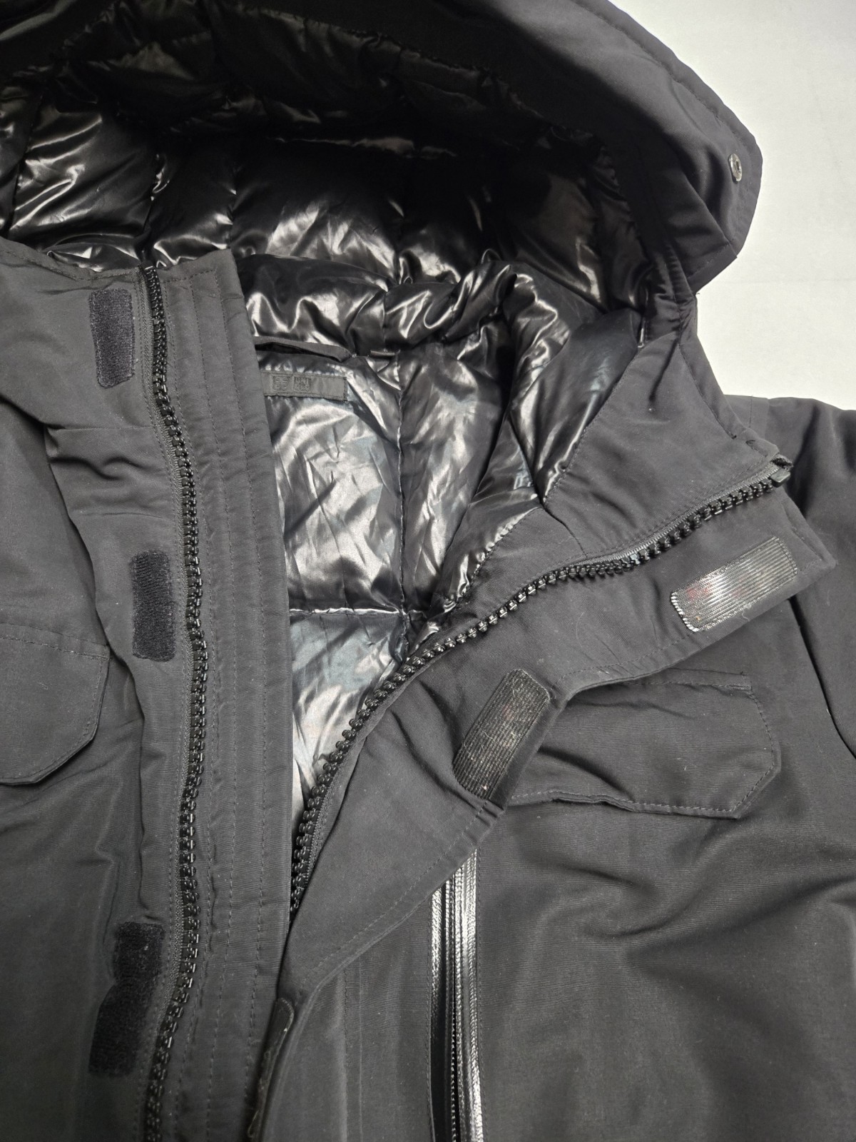 Uniqlo Hybrid Parka Men’s Size Large Black Hooded