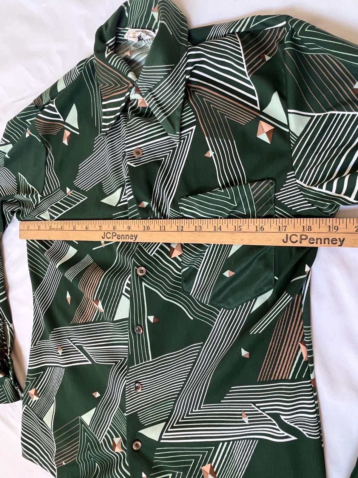 Vintage Disco Shirt M 70s Dagger Collar Long Sleeve Green Geometric Polyester