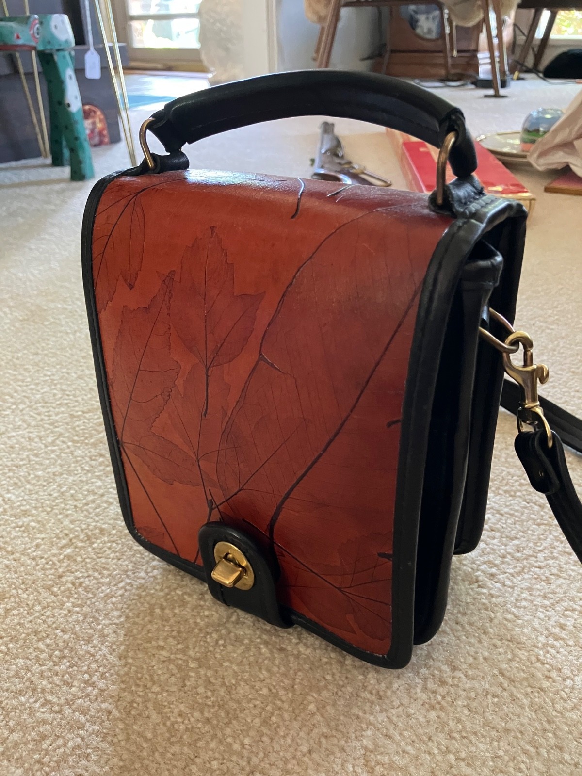 EUC Leaf Leather Hand Made C.L. Whiting Cross Body Bag Vintage Large Handbag