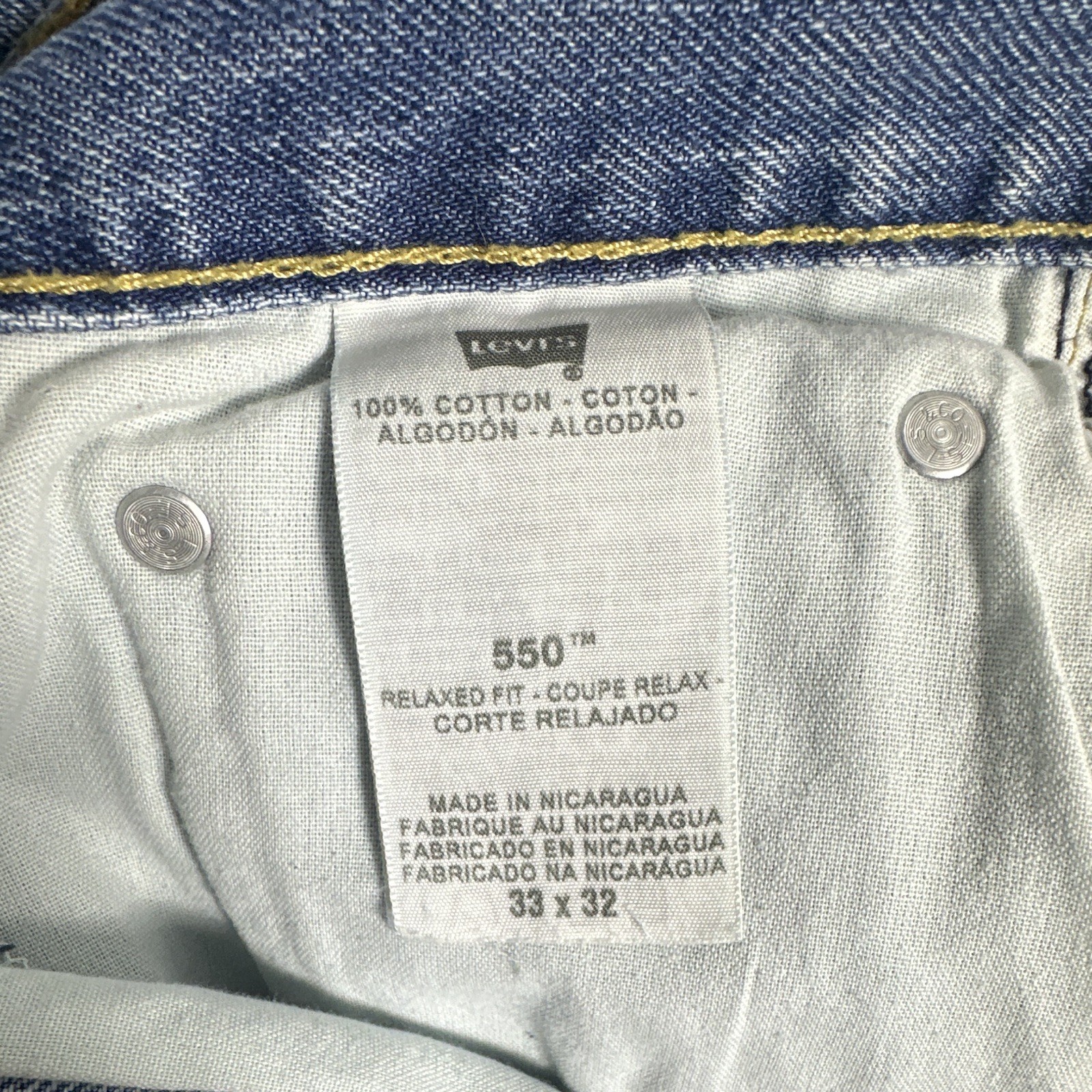 Levi’s 550 33×32 Relaxed Fit Men’s Blue Light Wash Denim Straight Jeans 5-Pocket