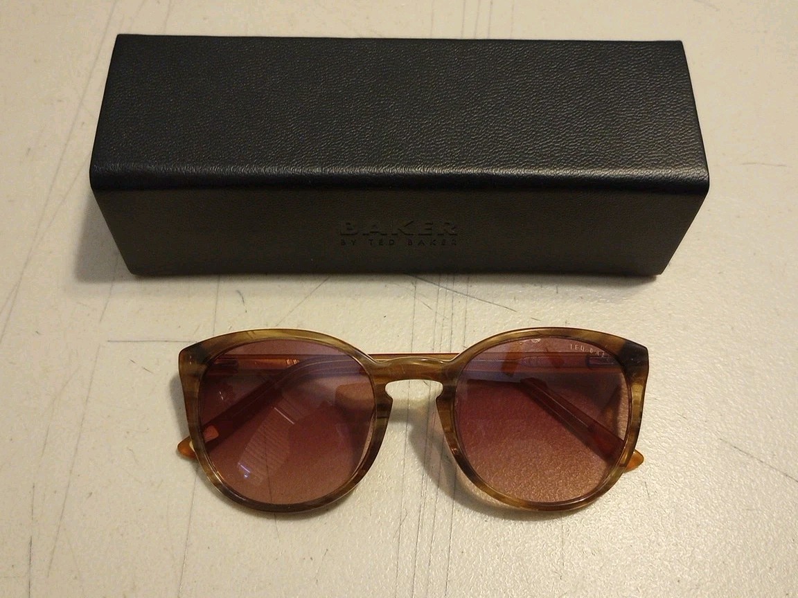 Ted Baker TB121 HONEY 53-20-140 mm Sunglasses – GOOD USED CONDITION – READ DESC.