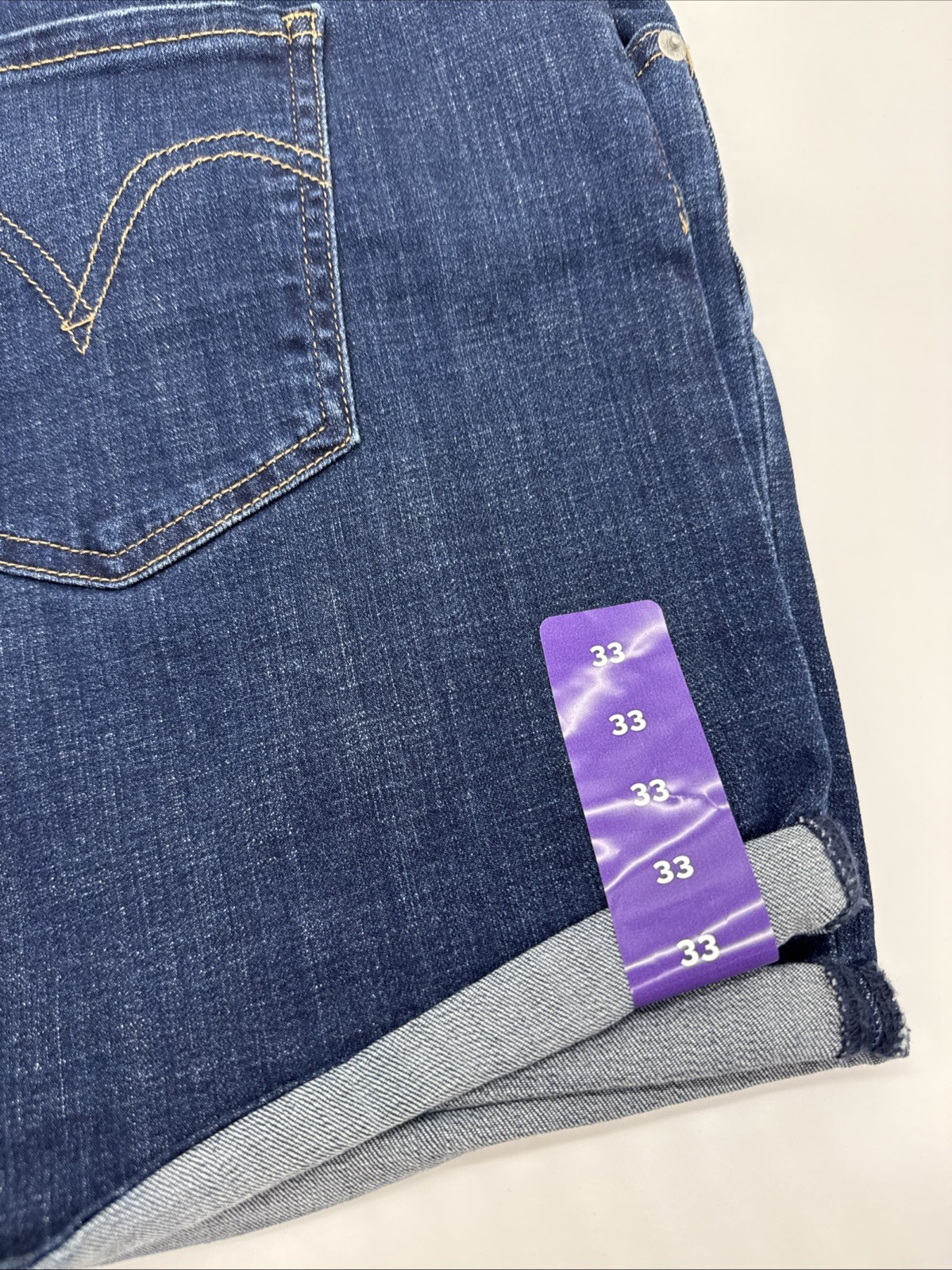 Levi’s Women’s Blue Mid Length Shorts Size 33, Slim Through The Hip Fast Ship