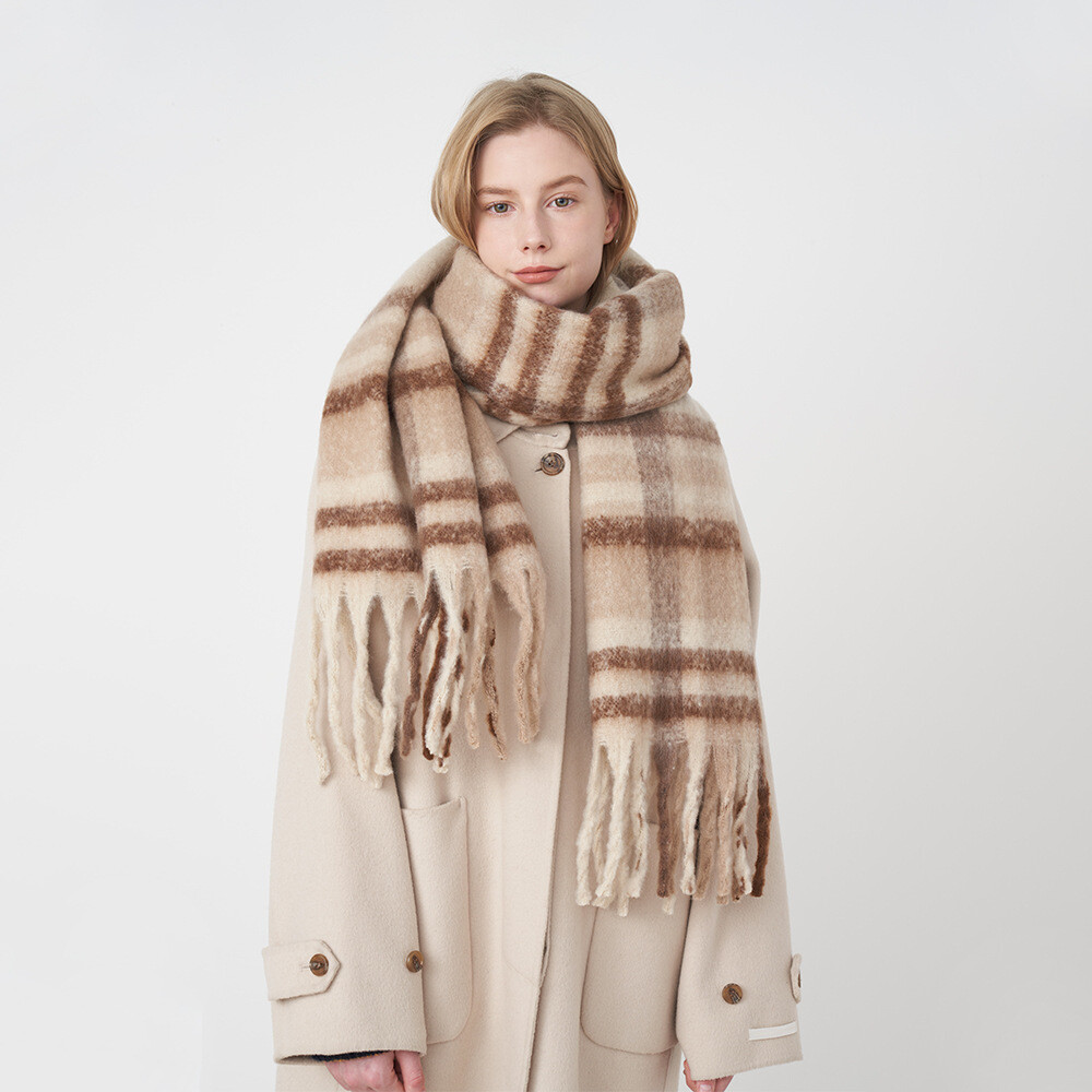 Autumn and winter new soft warm cashmere plaid fringe ladies mohair scarf