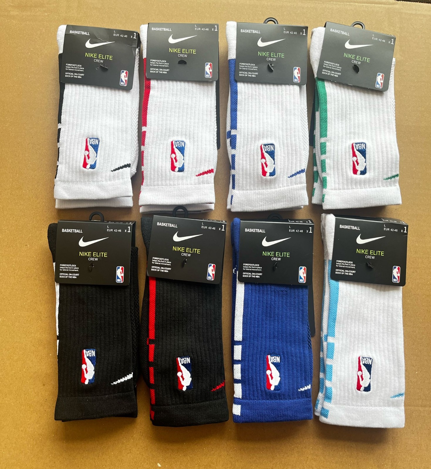 Nike NBA Authentics – White & Black – Knee Highs/Scrunchies