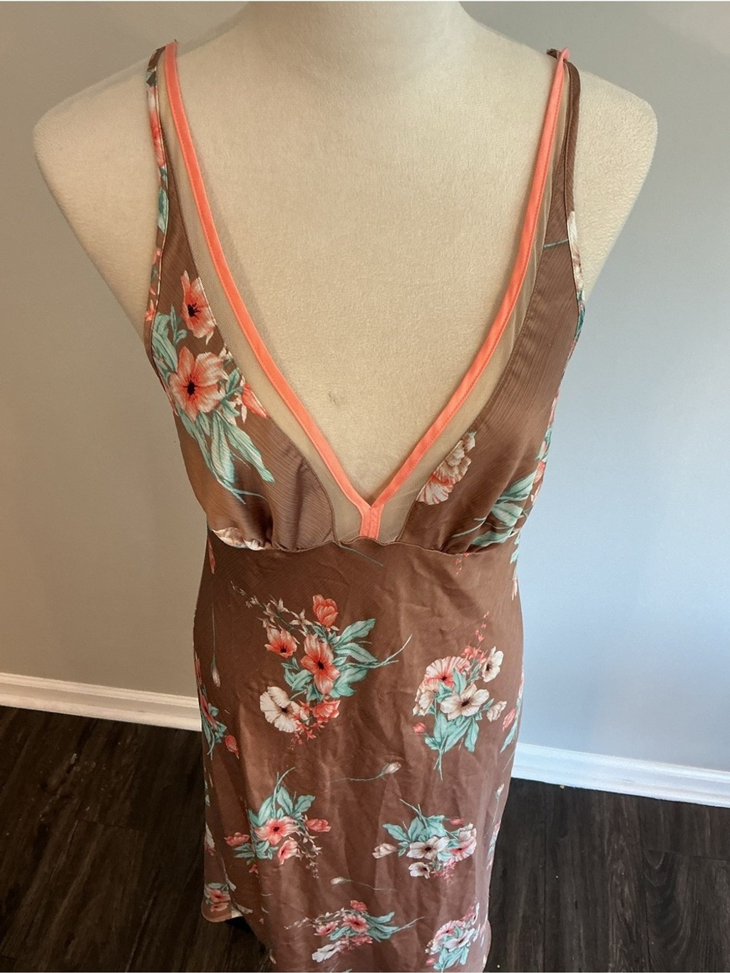 Jones New York Brown Floral Print Nightgown