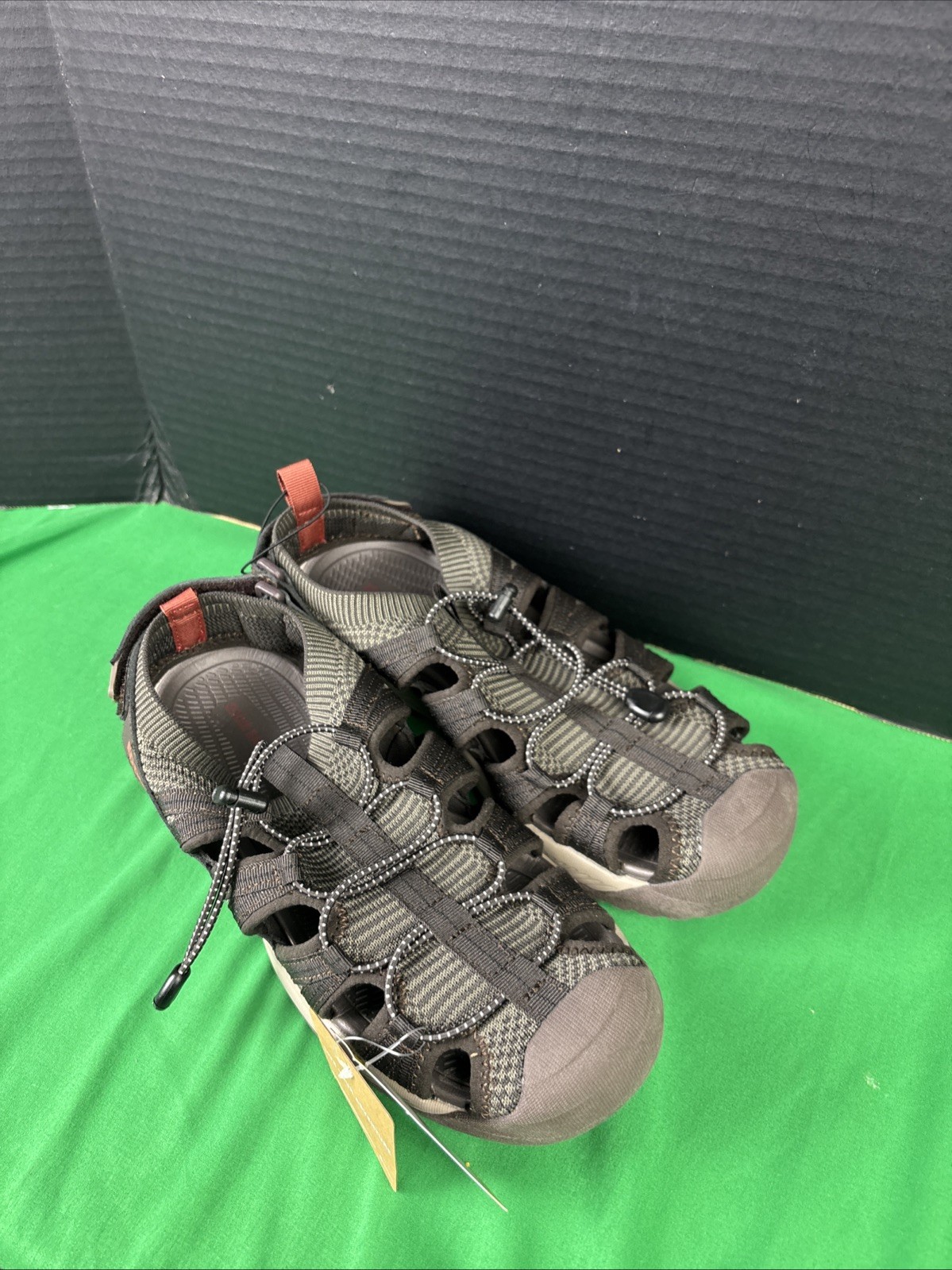 Eddie Bauer Men’s Water Sandal Size 10 Brown