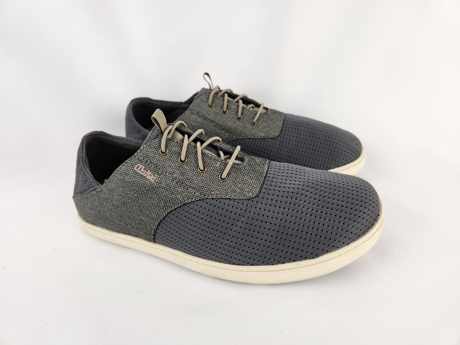 OluKai Men’s Nohea Moku Sneaker Size 9.5 Grey Shoes Slip On Loafer Boat Beach