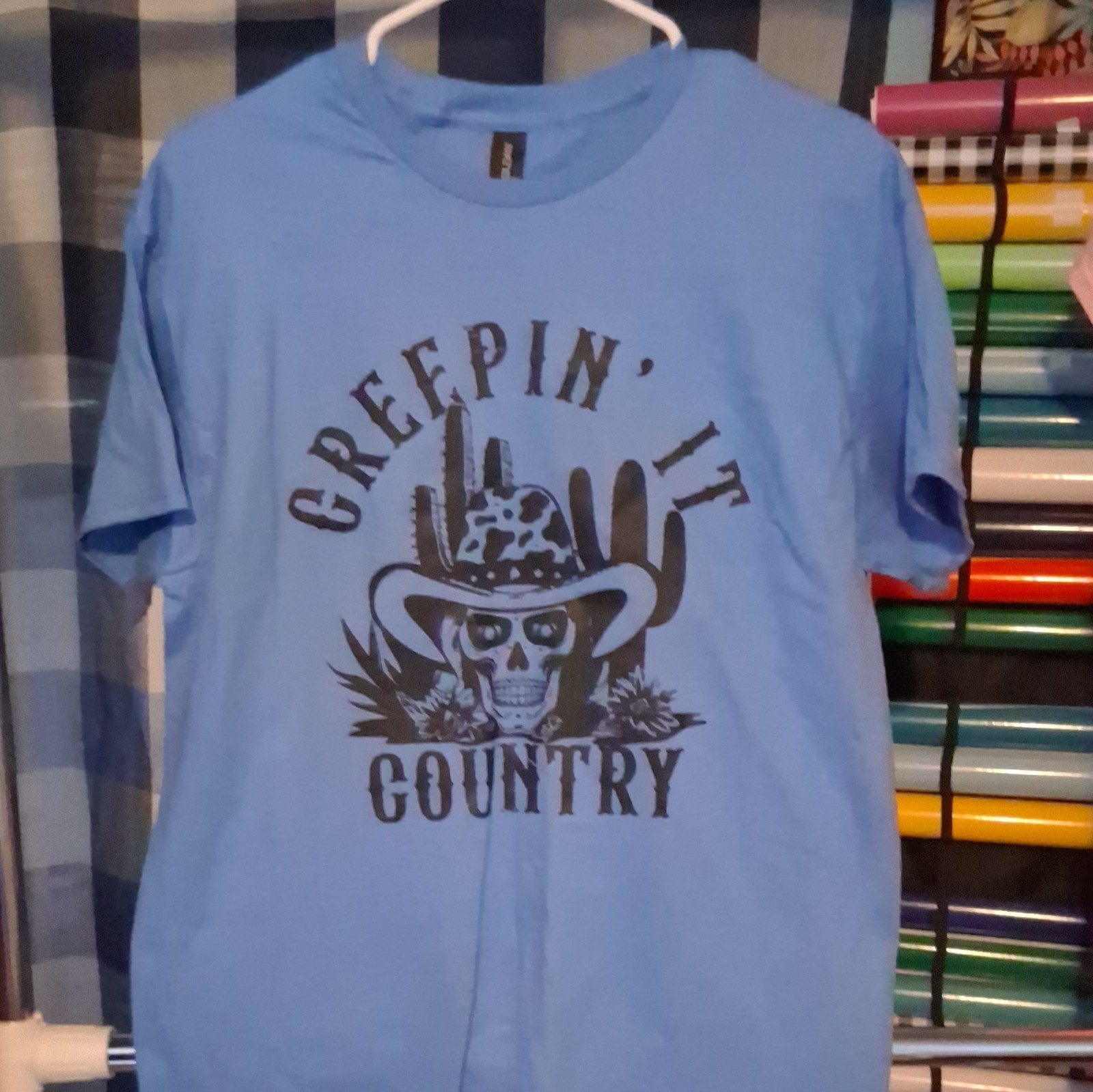 Gildan Ultra Cotton Men’s M Blue Crew Neck Short Sleeve Skull Graphic Tee