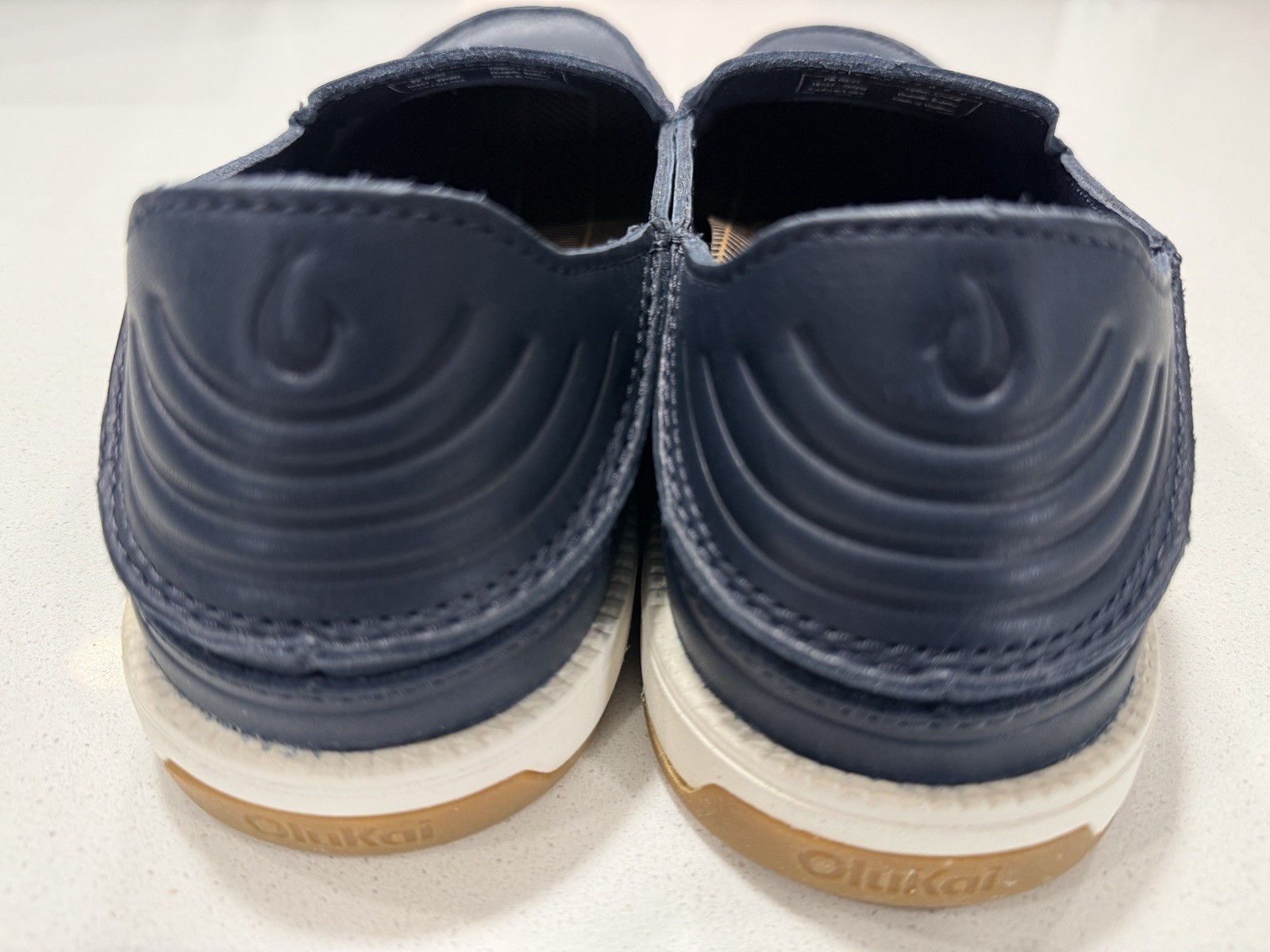 Olukai Men’s Kakaha Nia Leather Slip-On Shoes Mood Indigo Size 12 MSRP $140