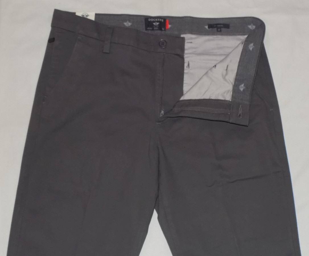 DOCKERS Men’s Workday Khaki 4-Way Stretch Slim Fit Pants Dark Gray 33X32 New