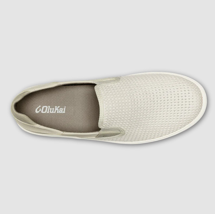 NEW 100% OluKai Laeahi Men’s Slip On Sneakers Bone Breathable Mesh Comfort Shoes