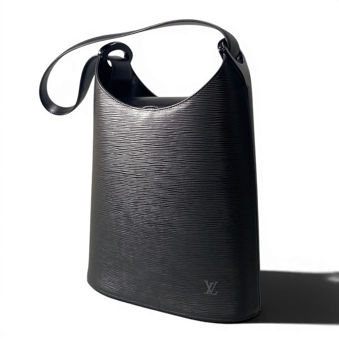 e26 LOUIS VUITTON M52812 Shoulder Bag Well So Black Epi Women’s TA1 Used AYAN-0
