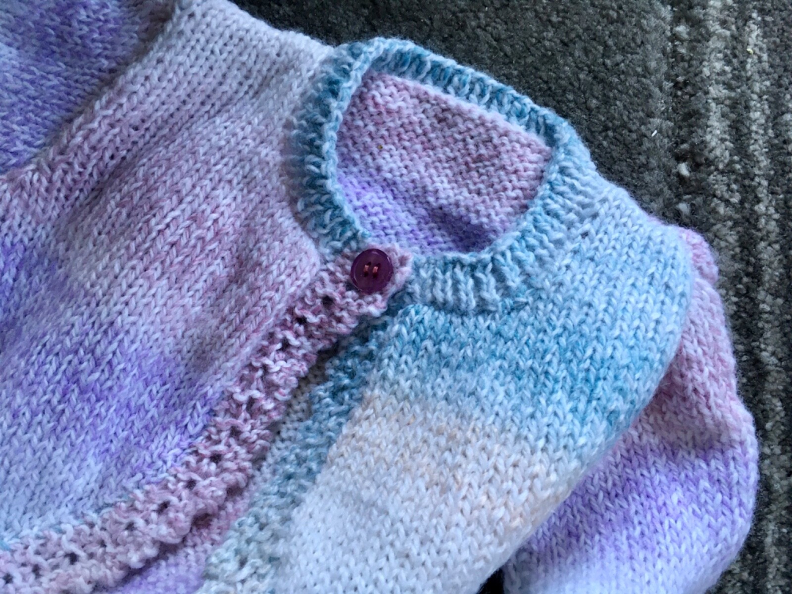 HAND KNITTED BABY JACKET ~ ACRYLIC ~ 3 – 6 MONTHS ~ 20” CHEST ~ MACHINE WASHABLE