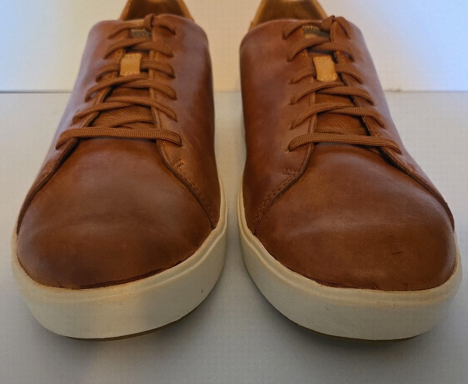 OluKai Lae‘ahi Li ‘Ili Men’s Leather Sneakers Brown Waterproof Shoes Sz 11 EU44