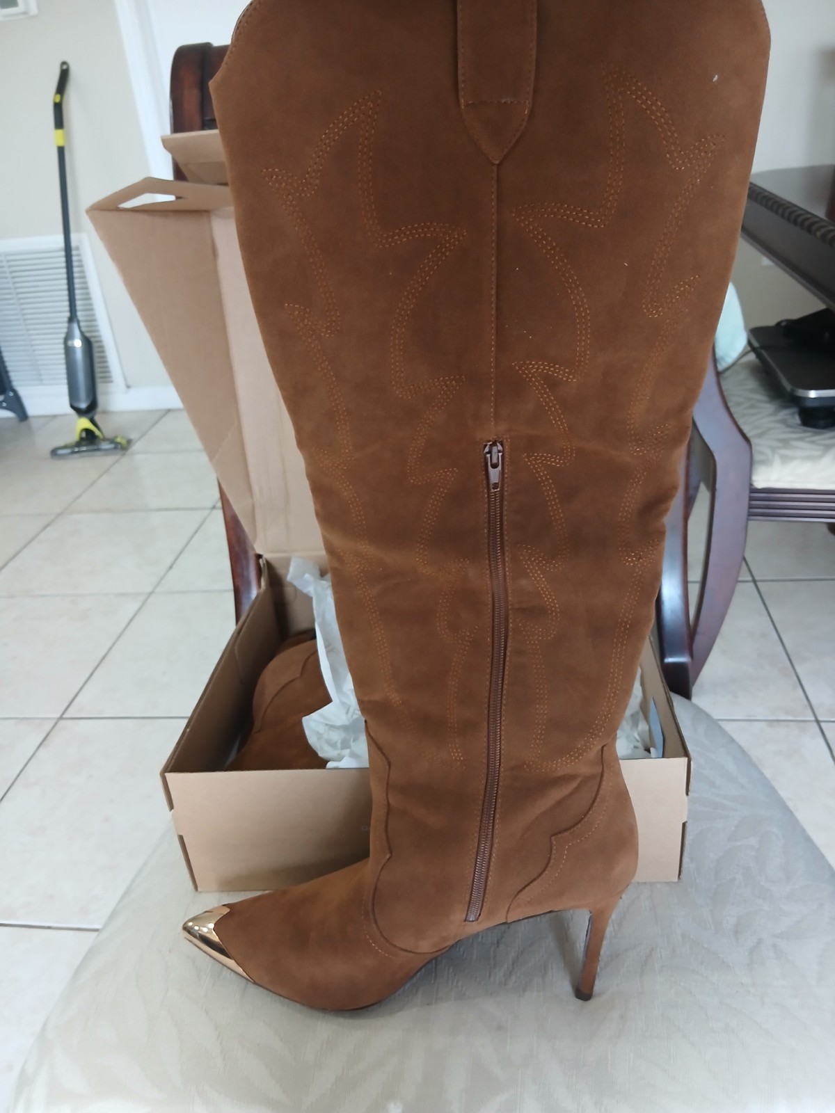 Womens Knee High Boots Size 6 Brown Faux Suede Western Stiletto Heel 20”