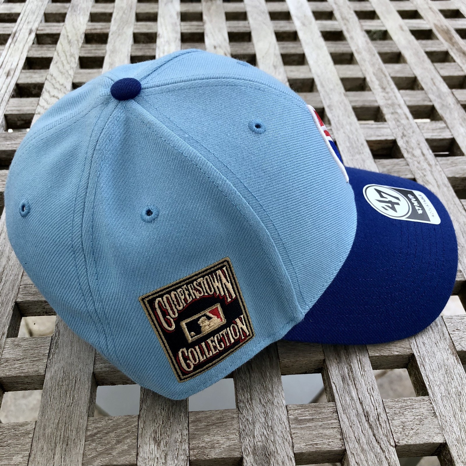Atlanta Braves Feather Logo Cooperstown Patch 47 Brand MVP 2 Tone Snapback Hat