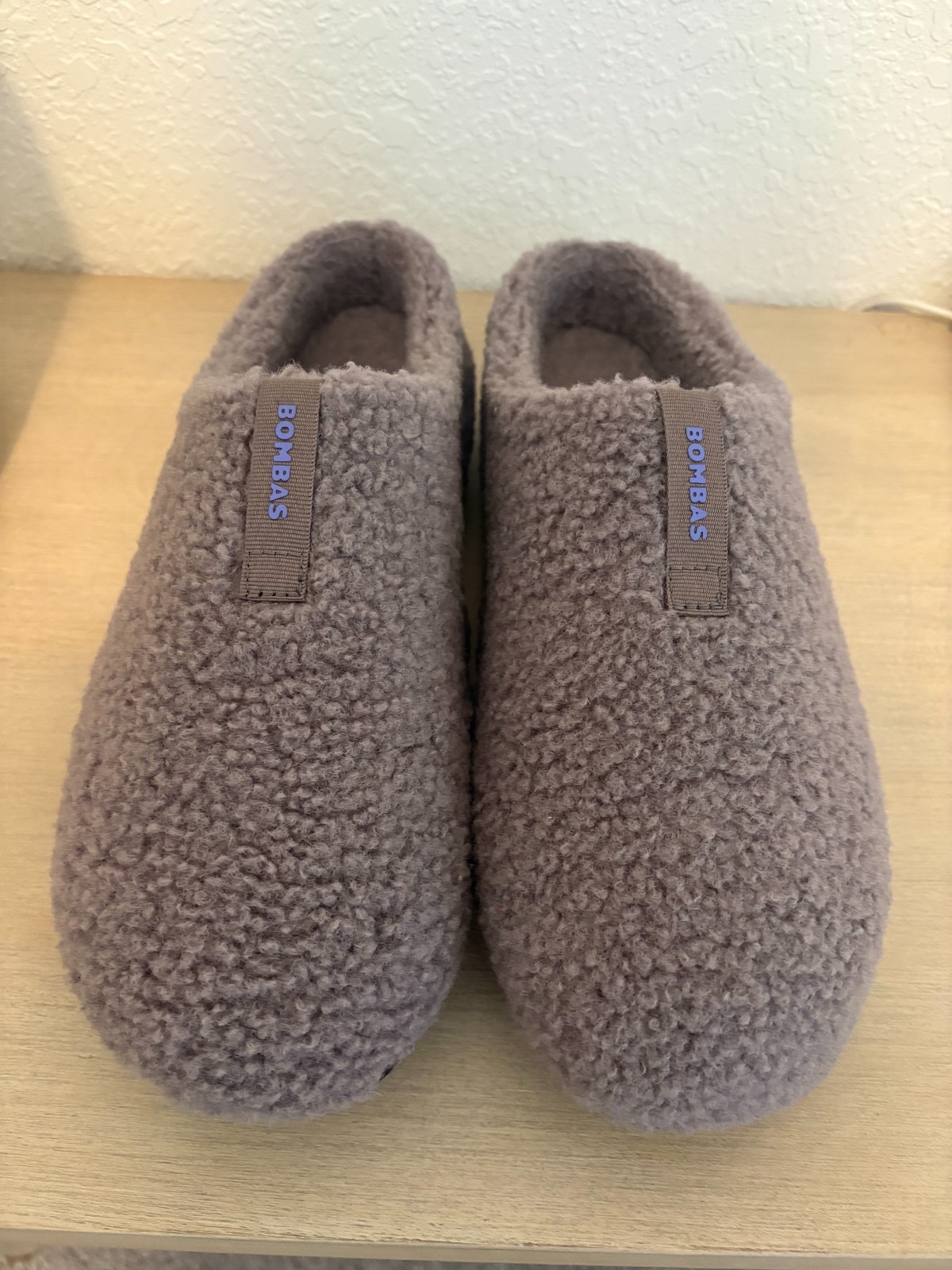 Bombas Sunday Slippers Women’s Size 10 Lavender Gray Cozy House Shoes