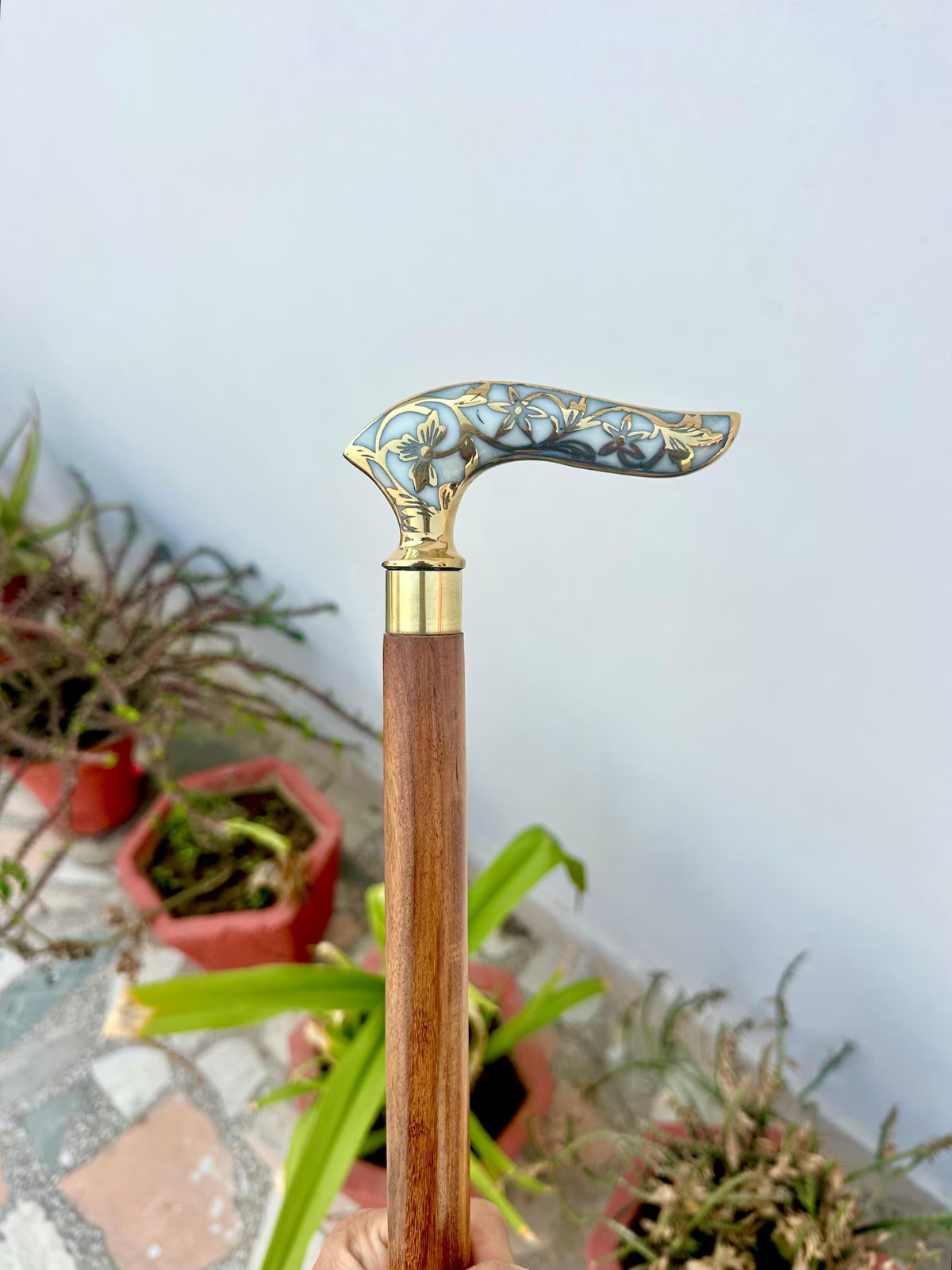 Handcrafted Floral Brass Cane Handle – Vintage Decorative Walking Stick Top