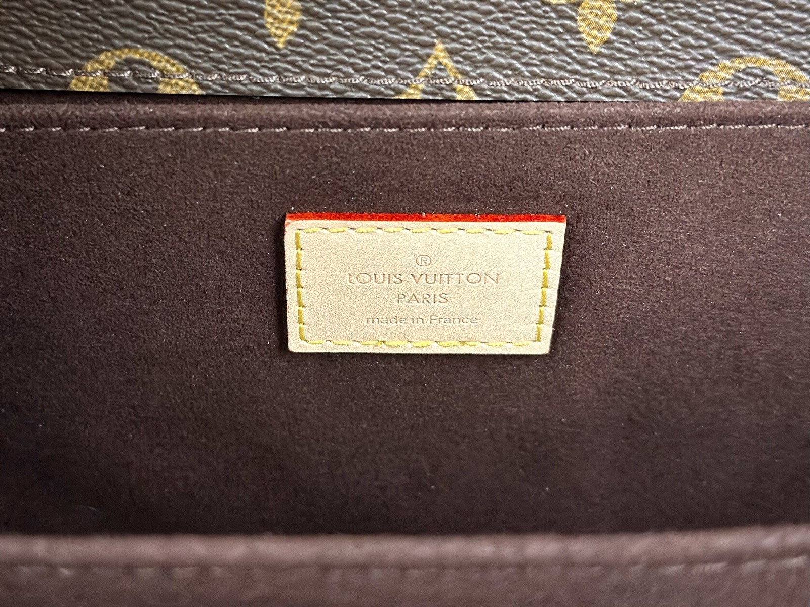 Authentic Louis Vuitton Pochette Métis– Excellent Condition