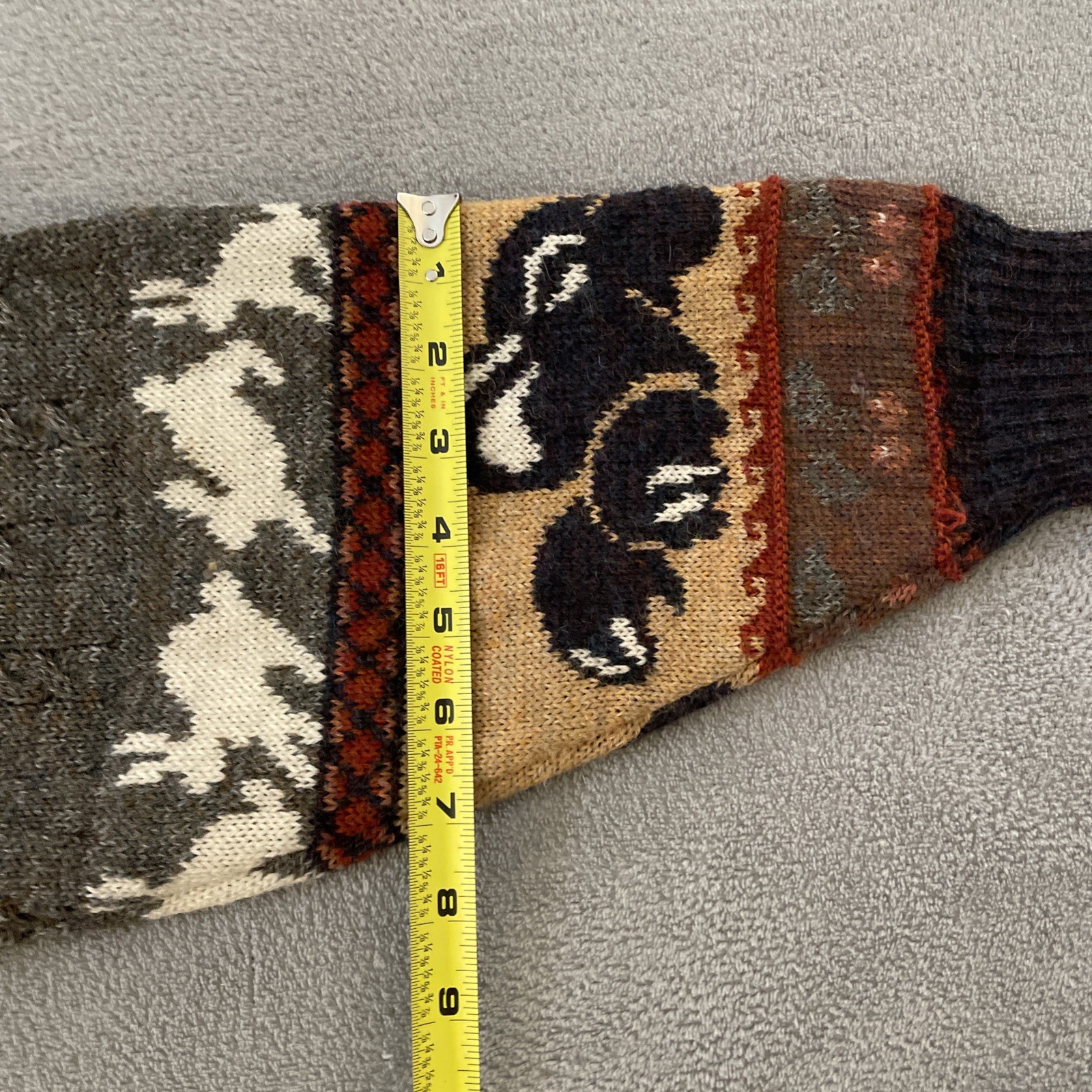 Vintage Concept Knitwear Wool Jumper Made In Britain Adult XL Skunks Hedgehogs