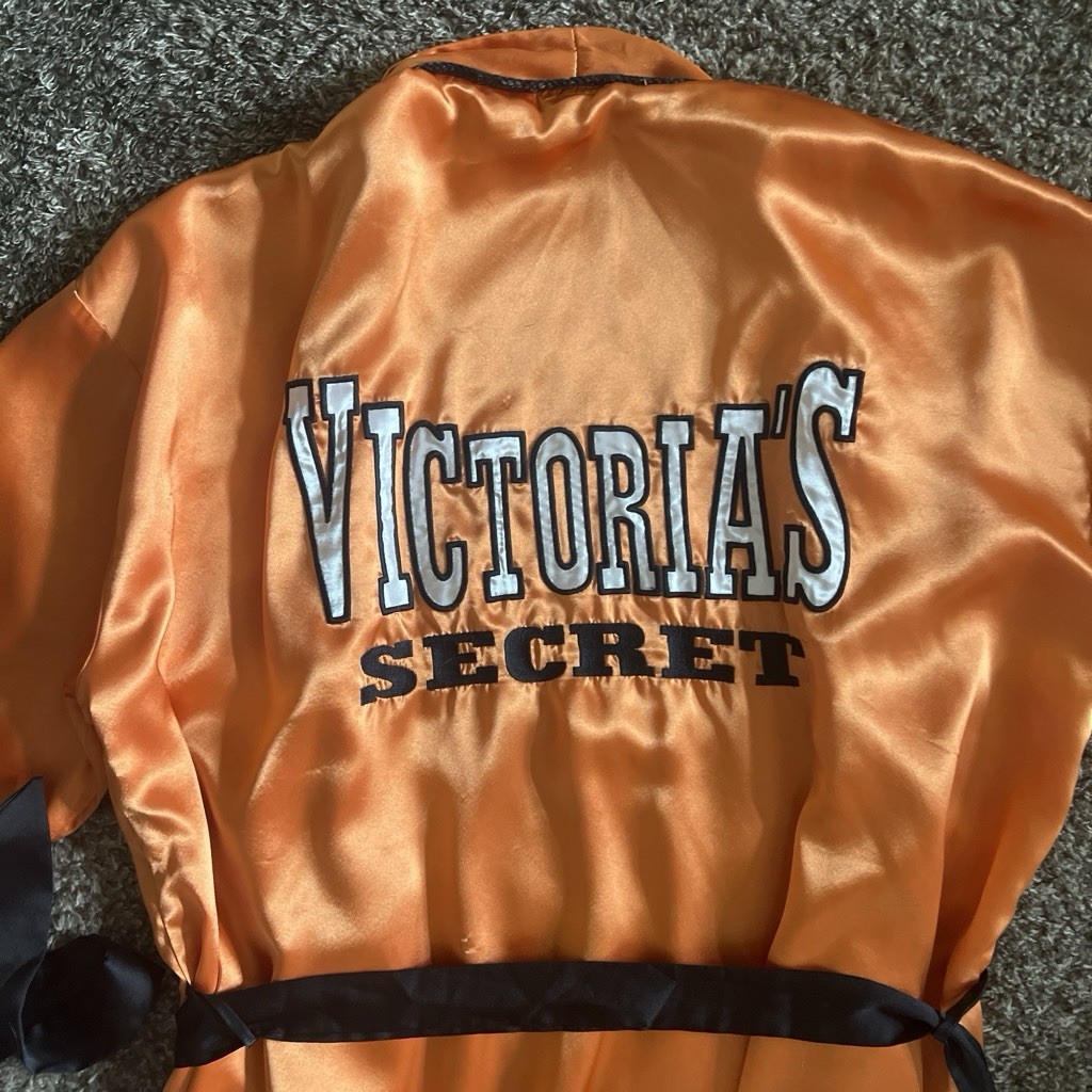 Victoria’s Secret Satin Boxing Robe M Black Trim Logo Embroidered vintage