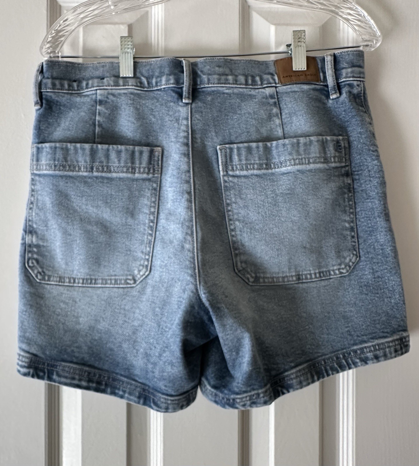American Eagle High Waisted Utility Denim Shorts Size 8 Light Wash Patch Pocket