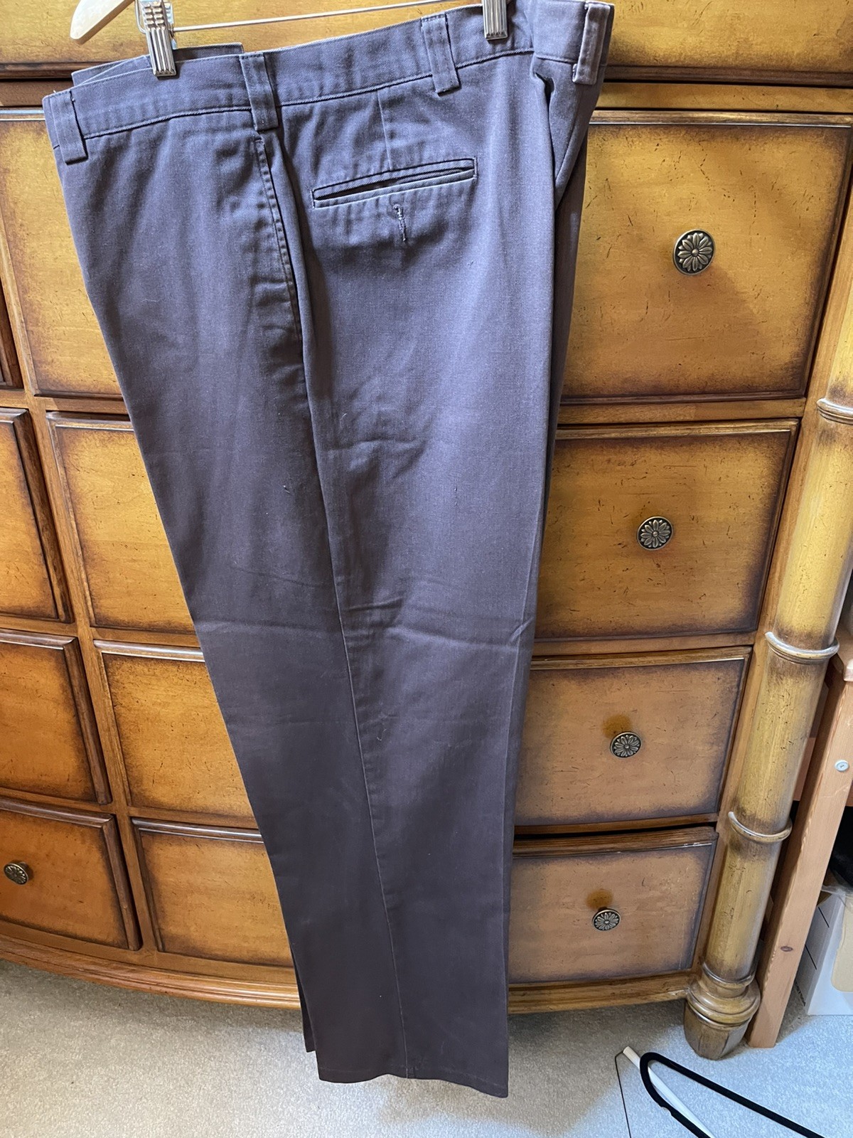 Tommy Hilfiger Men’s Straight Fit Pants 42×32