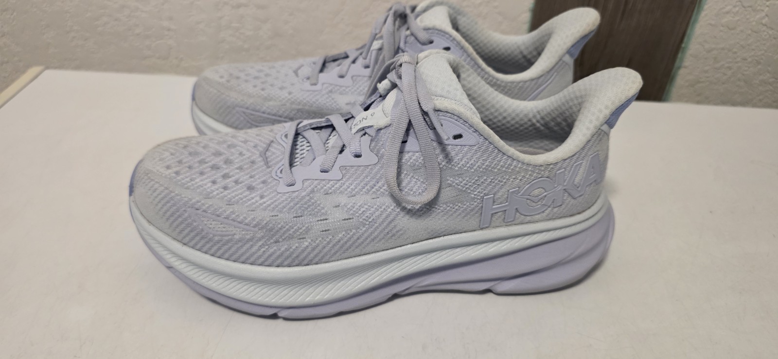 Hoka One One Clifton Women’s Walking Running Nurses Shoes Sneakers 7.5 Purple