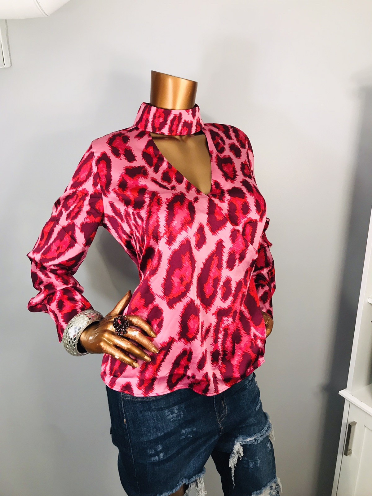 Bold Elements M Petite Top NWT $54 Lite Wgt Wrap Blouse Mock Neck Low Cut LongSl