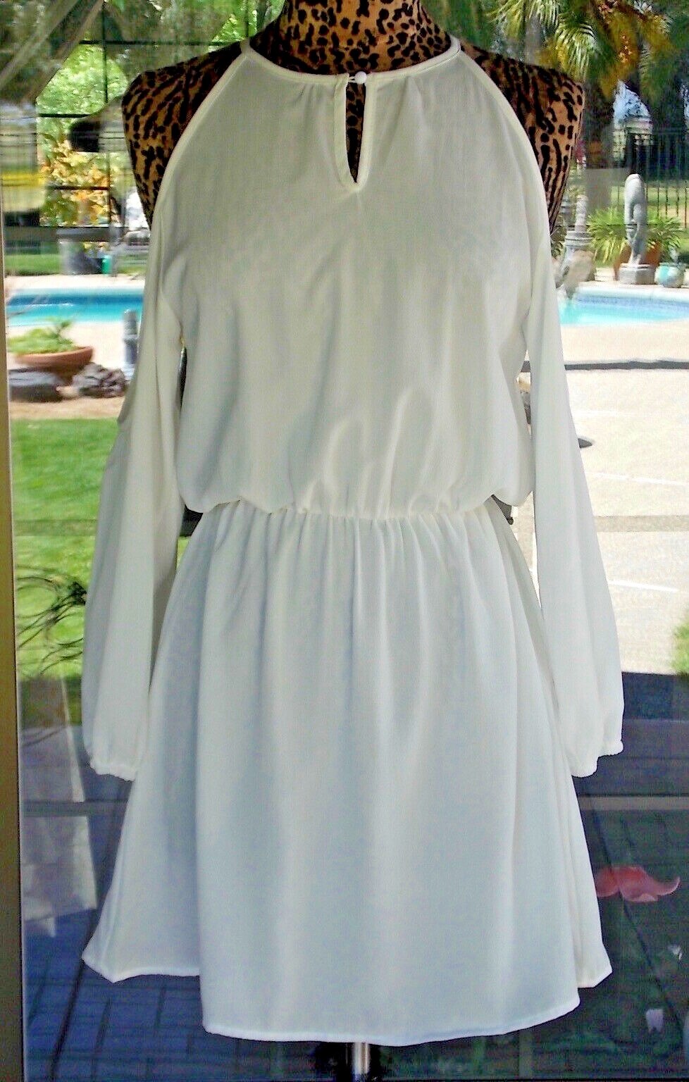 Bare Shoulders Slit Front And Back 3/4 Sleeve Short Dress Sz. L 38″ Bust