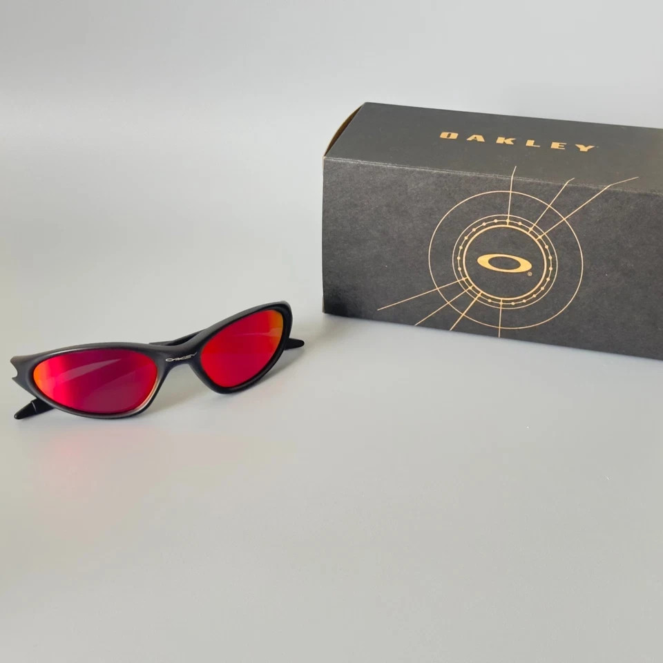 Vintage Oakley Minute 1.0 Sunglasses Gorpcore Outdoor Y2K Style 90s OS