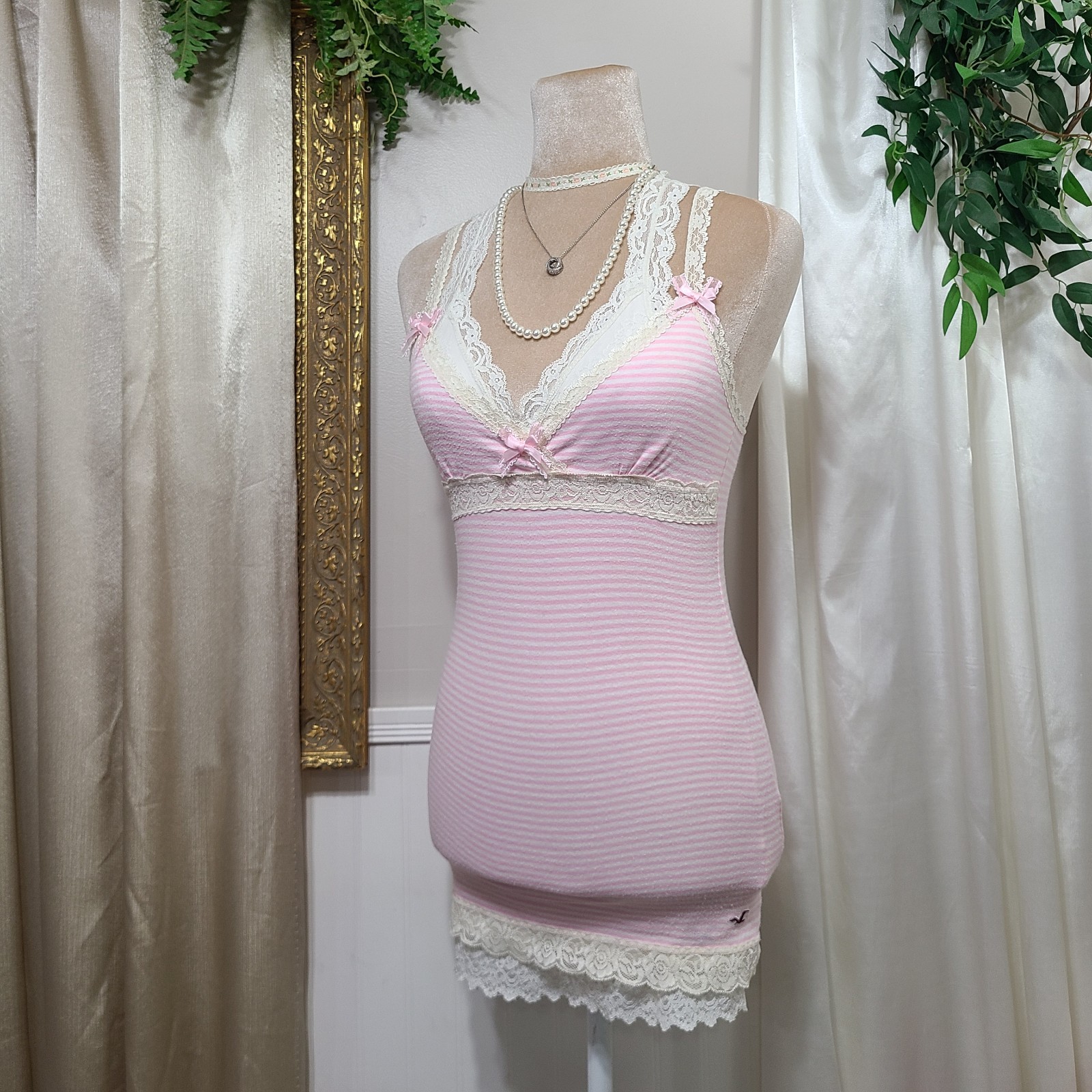 ♡ Y2K ♡ Rare Hollister Baby Pink Striped Lace Babydoll Cami Summer Tank Top