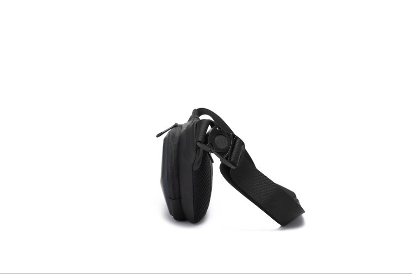 Sling Bag Chest Bag Anti-theft Hard Shell Adjustable Crossbody Bag Black