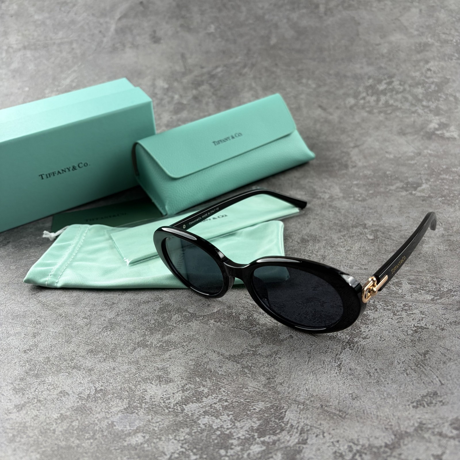 New In Box – Tiffany Black & Blue Oval Sunglasses for Women Designer Eyewear