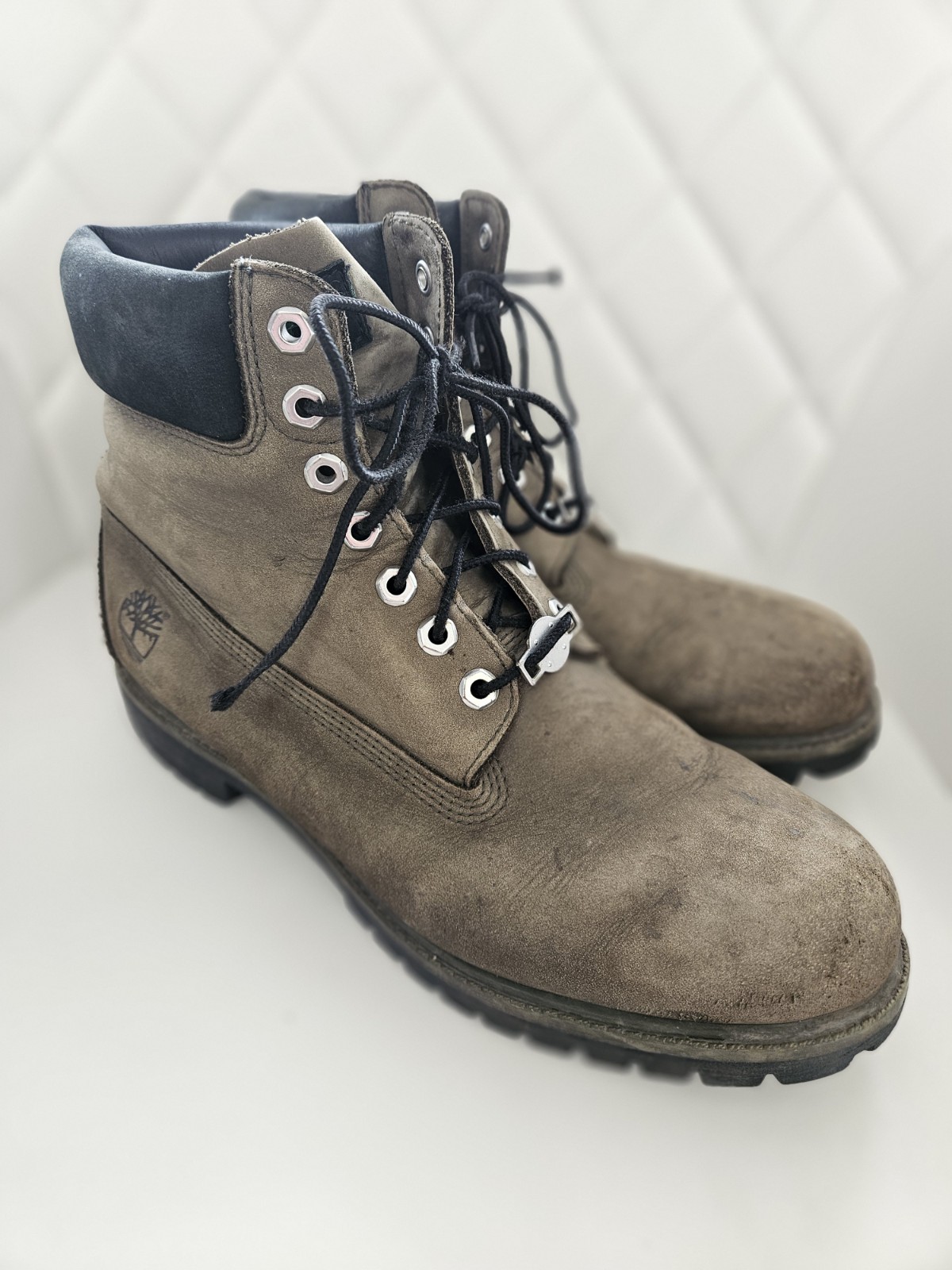 Timberland Premium 6 Inch Boots For Men Size 9.5