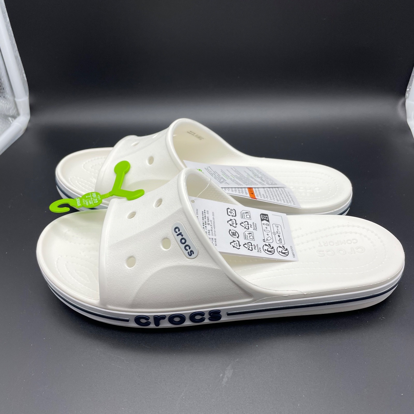 CROCS 205392-126 Unisex-Adults Bayaband Slides in White/Navy – M9/W11