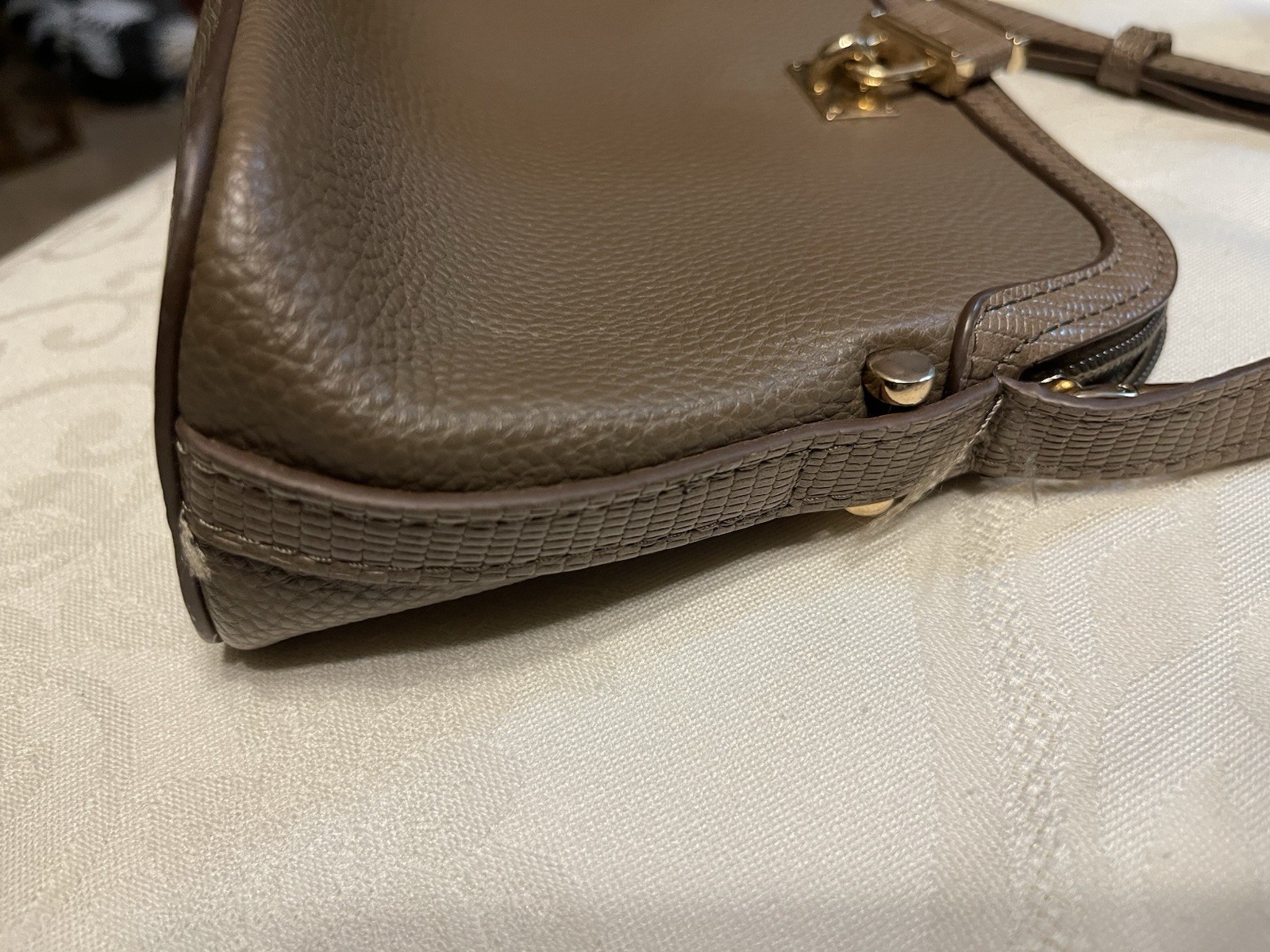 Smalls Anne Klein Crossbody Purse Brown Gold Hardware Faux Leather