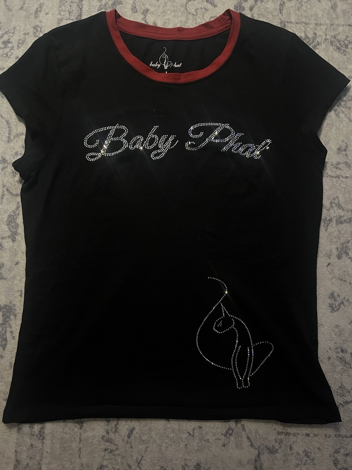 Baby Phat Women’s Black Red Trim Rhinestone Cat Logo V-Neck Tee Stretch Sz L