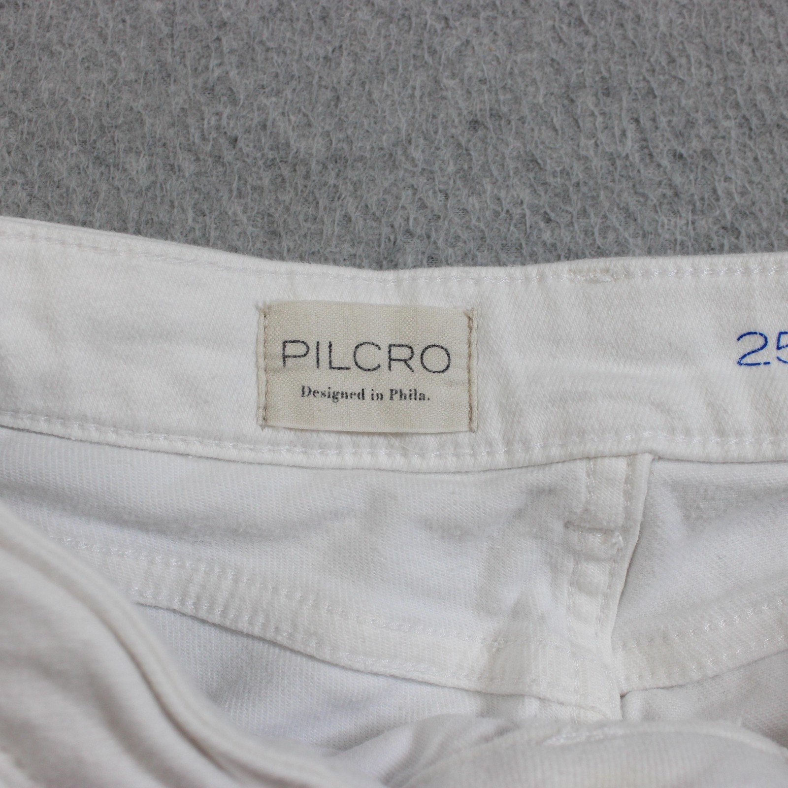 Pilcro Jean Women 25P White Light Wash Straight Leg Petite Stretch Denim Coastal