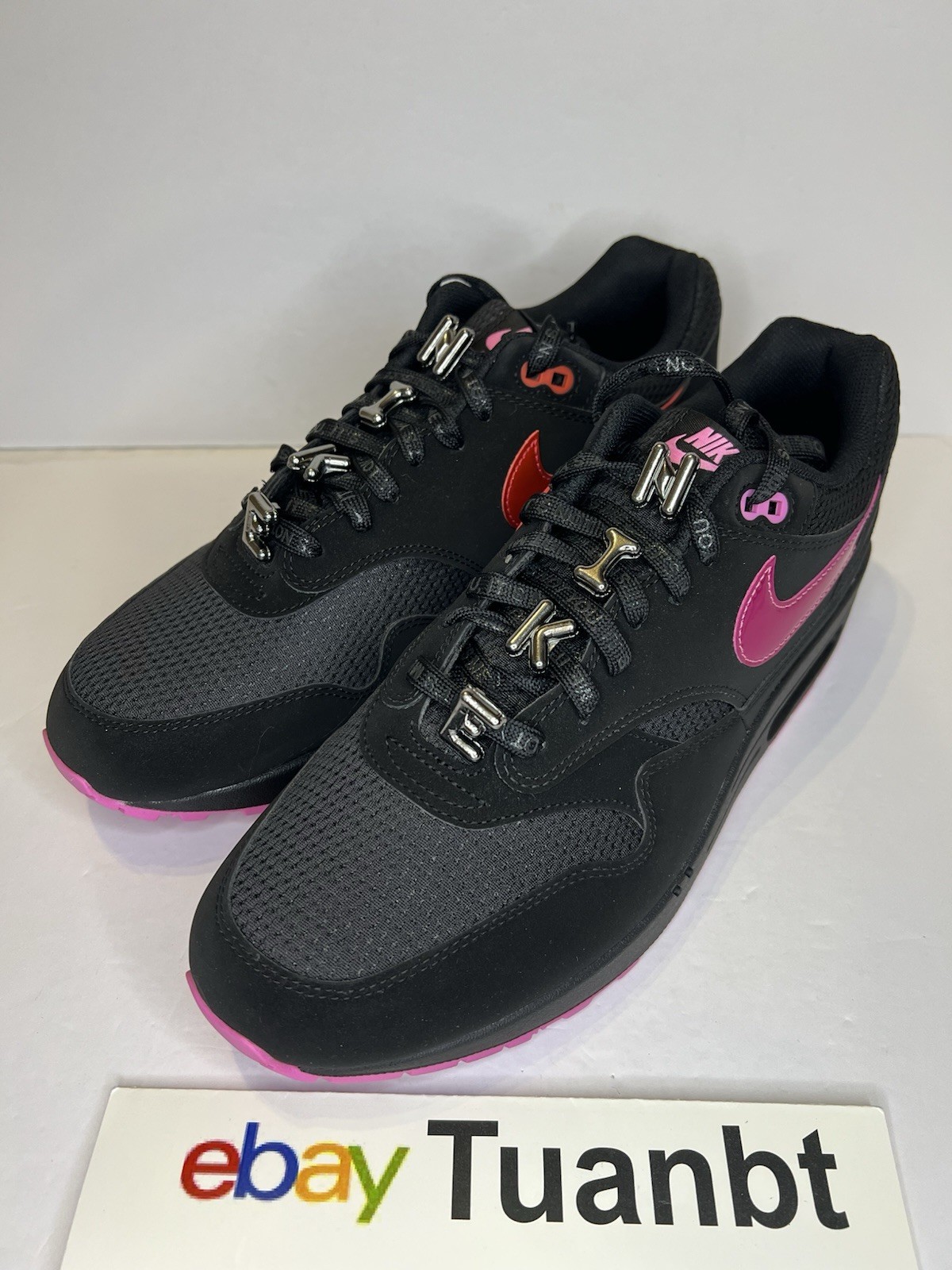 BRAND NEW Nike Air Max 1 PRM Men’s AM1 “Valentine’s Day” Black/Pink HV2302-001