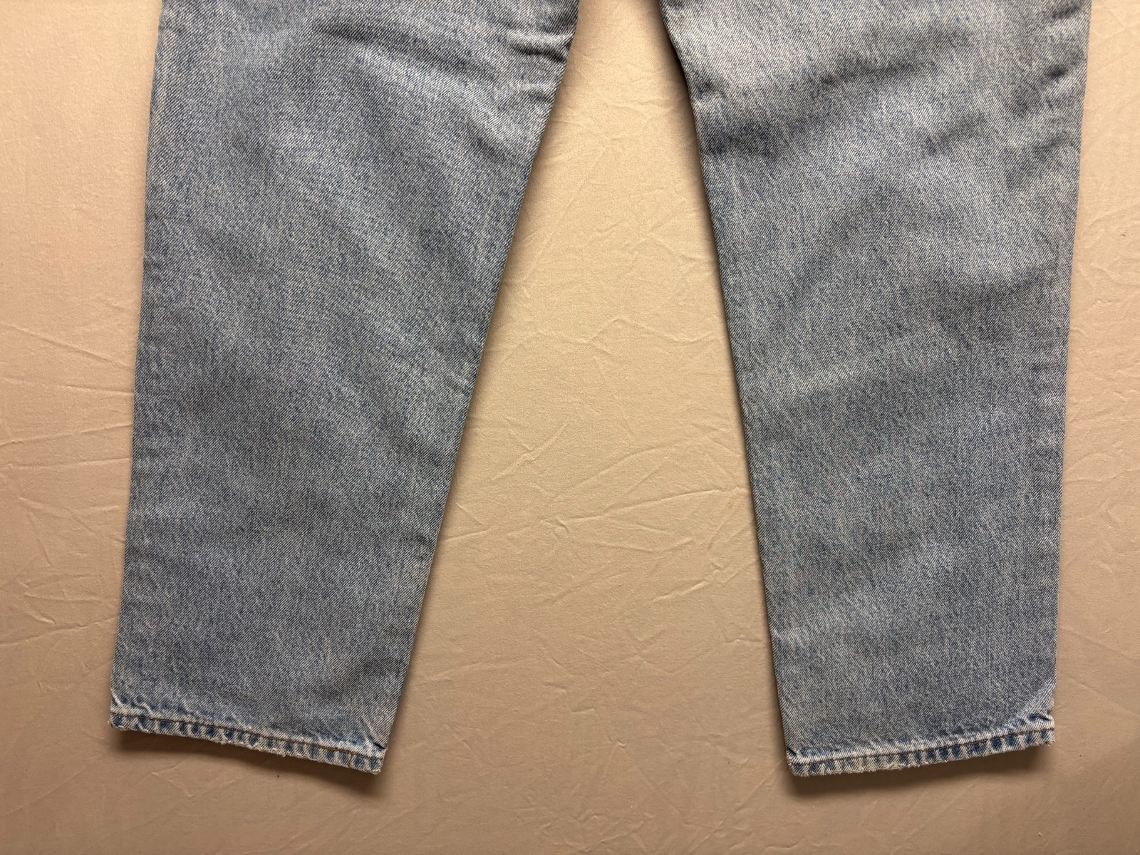 Levi’s 540 Jeans Mens Light Wash Blue Denim Relaxed Fit Straight Leg 36×30