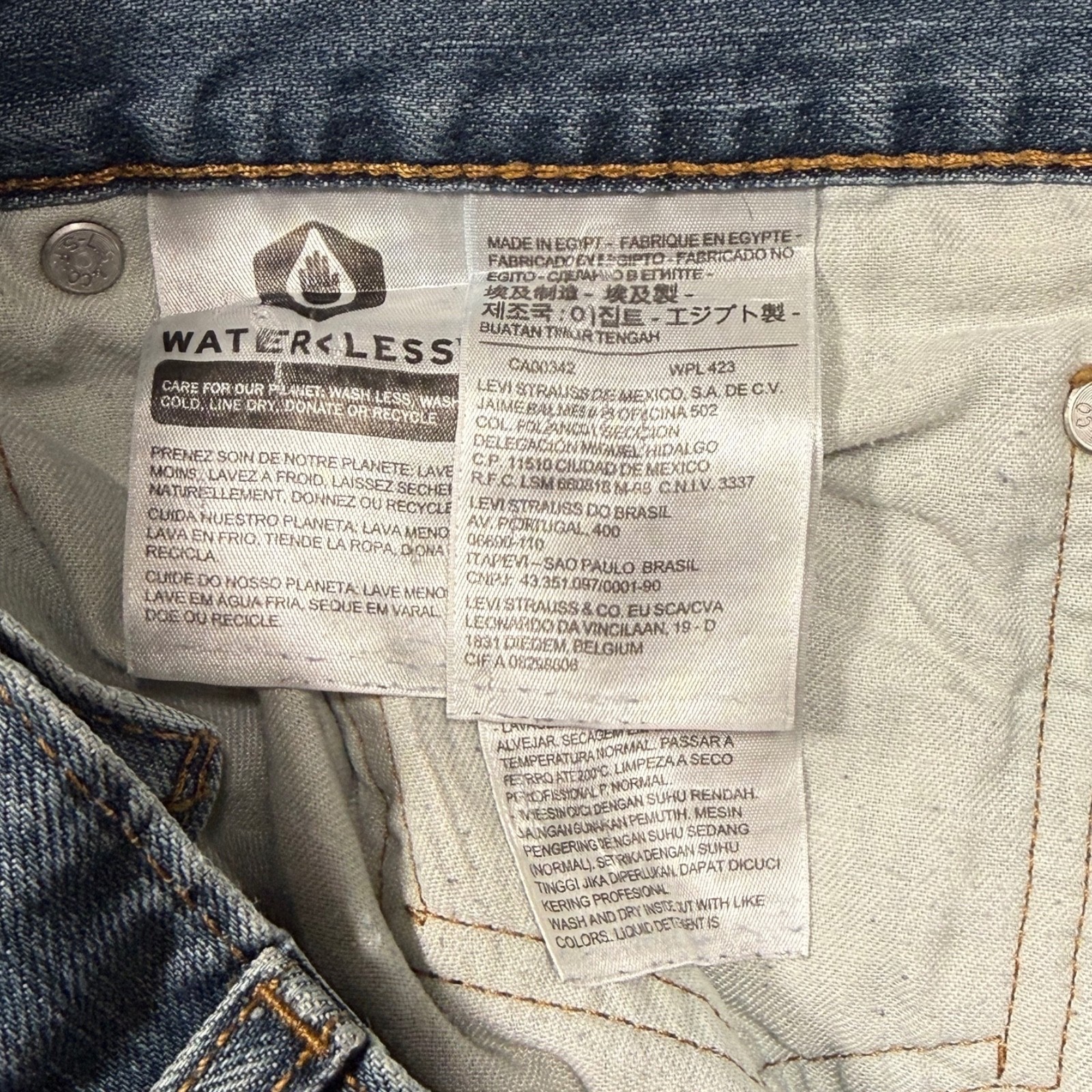 Levi’s 559 Blue Straight Leg Relaxed Fit Zip Fly Men’s Jeans Size 36W 32L
