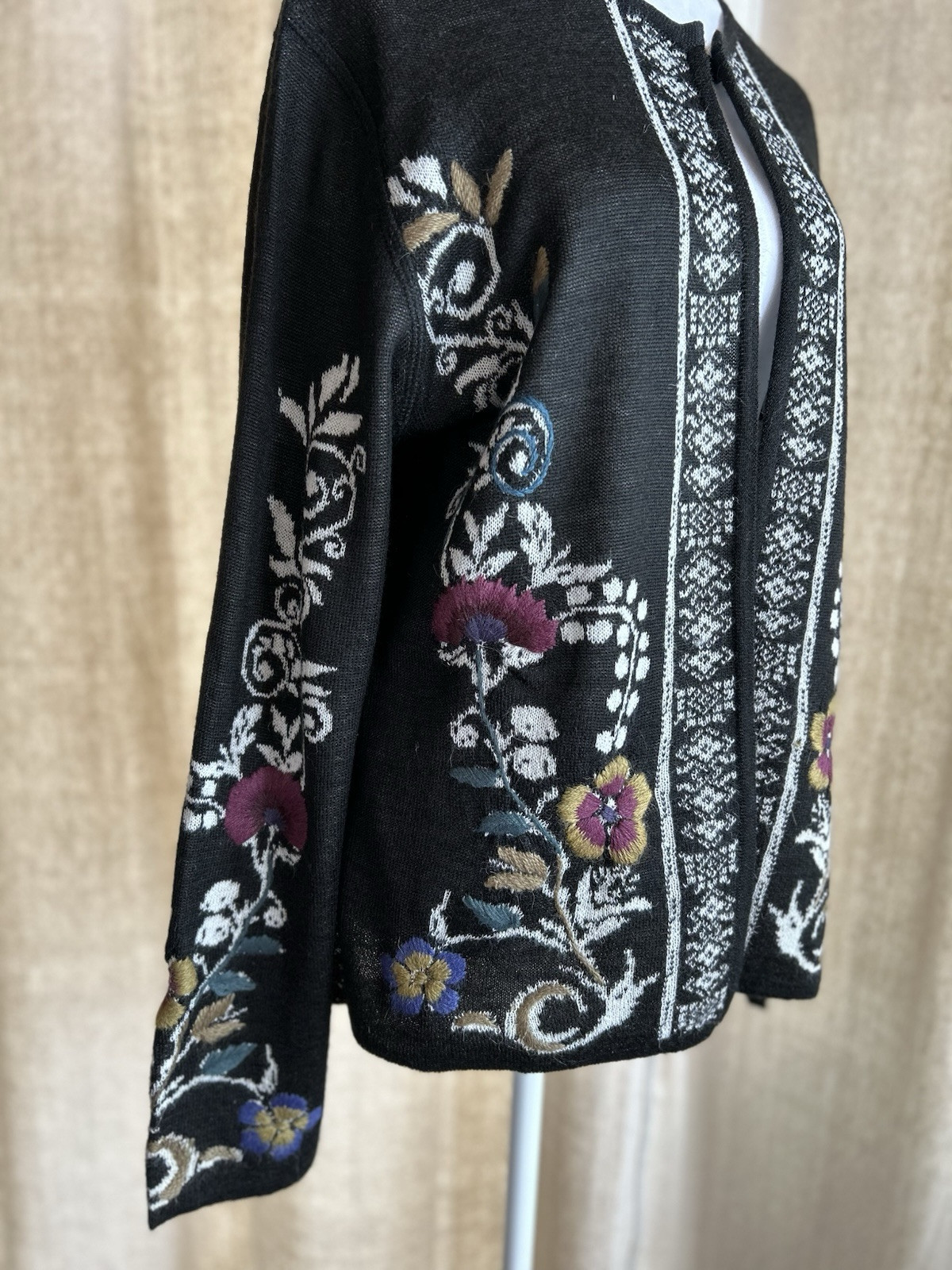 Simply Natural Alpaca Blend L/XL Floral Embroidered Cardigan Reversible NWOT